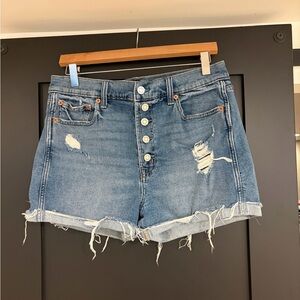 GAP Button Front Distressed Cutoff Denim Shorts - 10/30